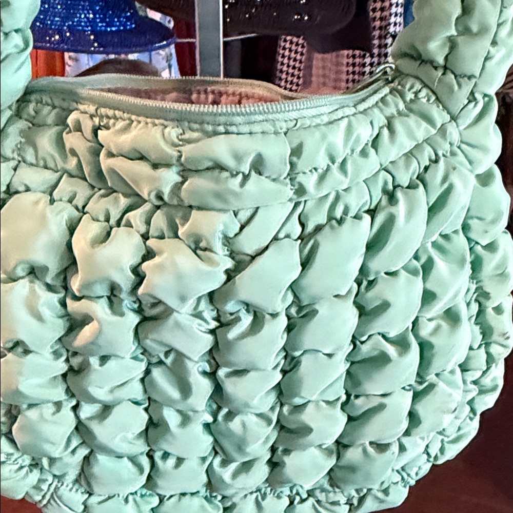 Wild Fable Mint Green Quilted Shoulder Bag - Picture 3 of 3